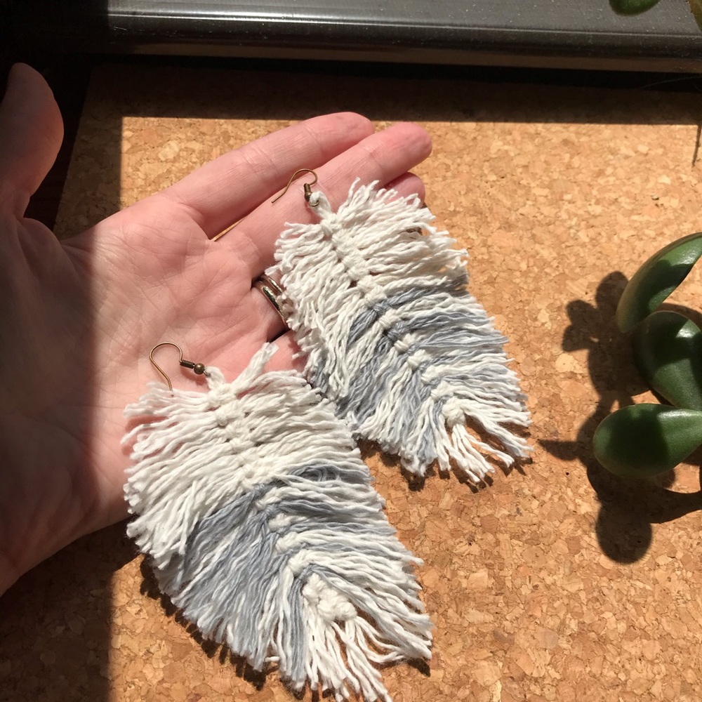 Boho Feather Earrings!! Gray and White
